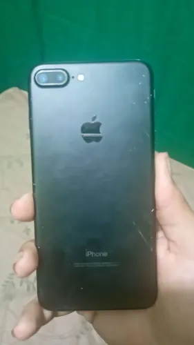 iPhone 7 plus. Leia a descrição