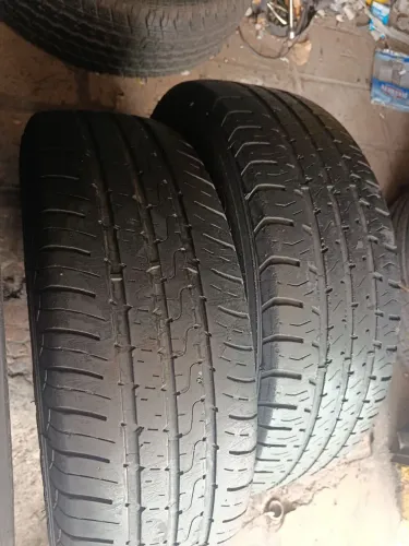 Pneus 185/70-14 Goodyear (2 unidades)