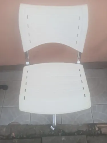 Cadeira para escritorio.ver descrição completa
