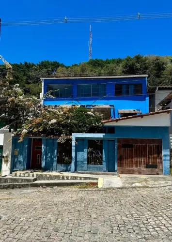 Casa, 6 quartos, 4 suítes, 338 m², 2 vagas no Tirol em Natal