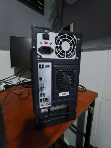 CPU ddr4 oitava geração muito nova funcionando perfeitamente 