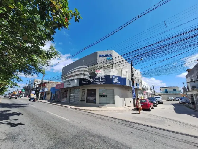EXCELENTE SALA COMERCIAL PARA ALUGUEL NO BENEDITO BENTES, LOCALIZADA EM PONTO ESTRATÉGICO,