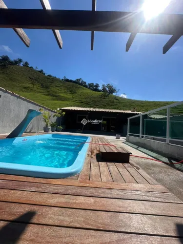 Casa de campo com 300m, dois quartos à venda em Lídice - Rio Claro