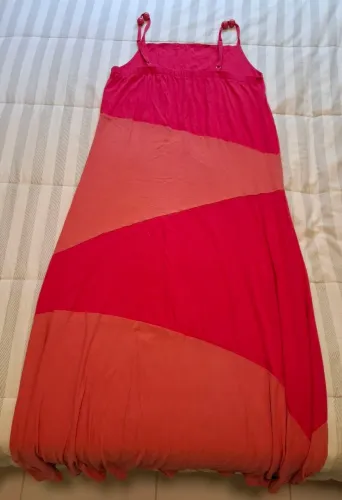 Vestido rosa em malha GG
