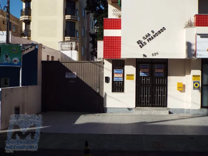 Loja para alugar por R$ 2300.00, 21.74 m2 - CANASVIEIRAS - FLORIANOPOLIS/SC