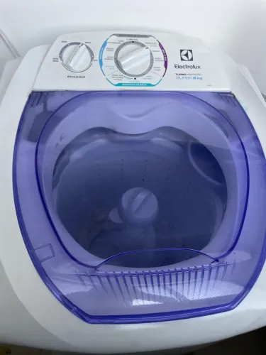 Máquina de lavar roupas Electrolux 8kg Turbo Agitação Super