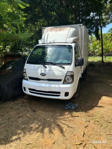 Kia bongo sucata 
