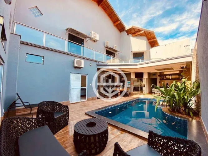 Casa à venda com 5 suítes, piscina aquecida e área gourmet Conforto e Sofisticação!