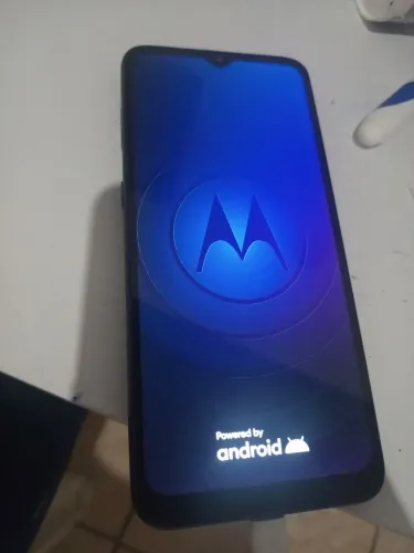 Celular com defeito
