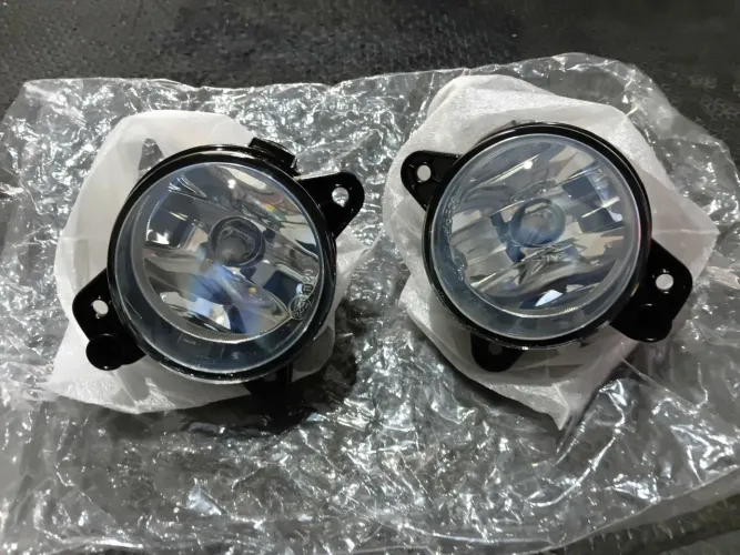 Vendo farol de milha VW original novo.