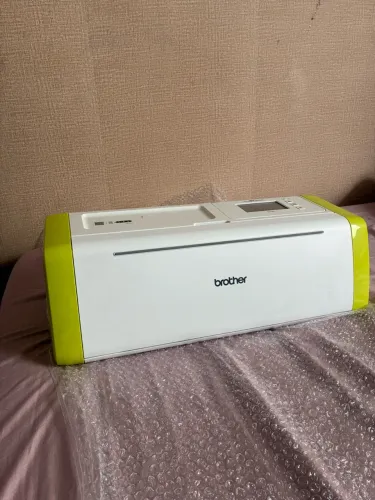 Nova - Máquina de Corte Brother ScanNCut SDX85 com Scanner Wi-Fi 110V