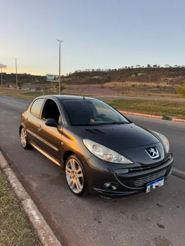 Peugeot 207 XR Sport 1.4 Flex 8V 5P 2012