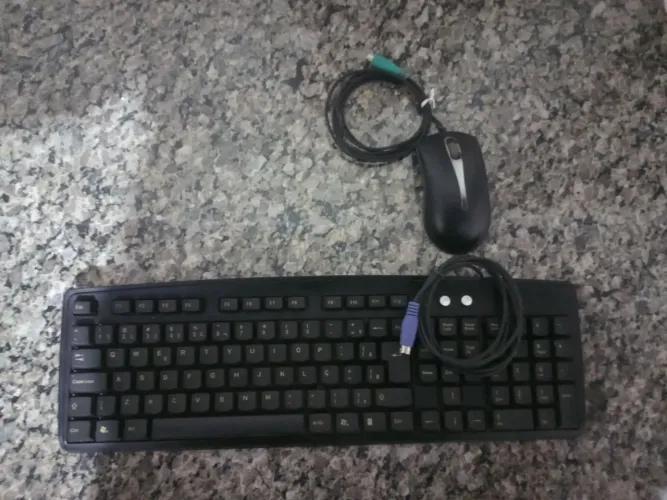 Mouse e Teclado com fio