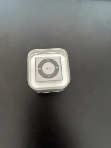 iPOD shuffle 2GB