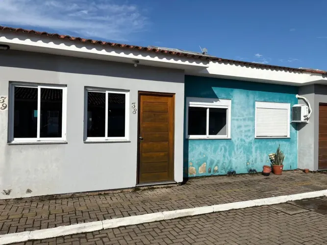 Casa em Condomínio em Ponta Grossa
