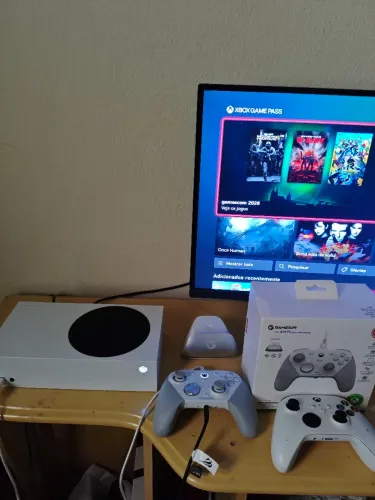 XBOX SERIES S + CONTROLE GAMESIR G7PRO