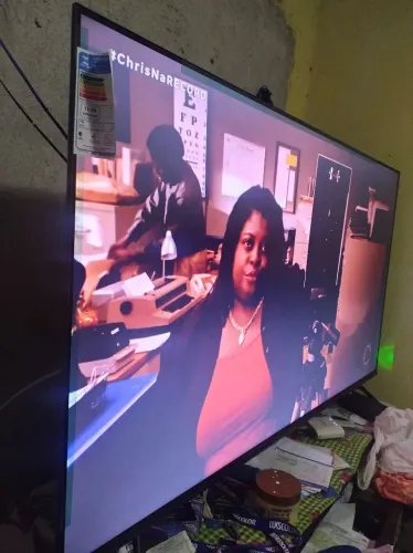 TV TCL 65 polegadas modelo 65P7K  só chamar quem tiver interesse em comprar 