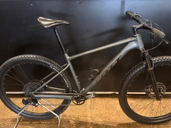 BICICLETA SCOTT SCALE 970 TAMANHO 19 SEMI NOVA 