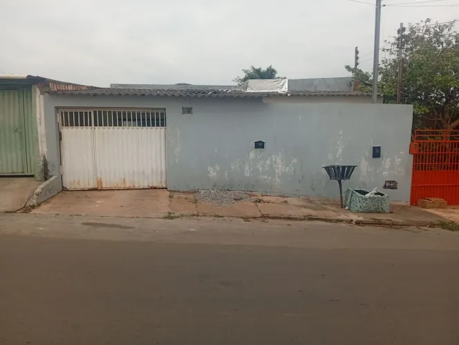Vendo ágio de casa no centro da cidade ocidental