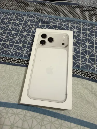 iPhone 17 pro max