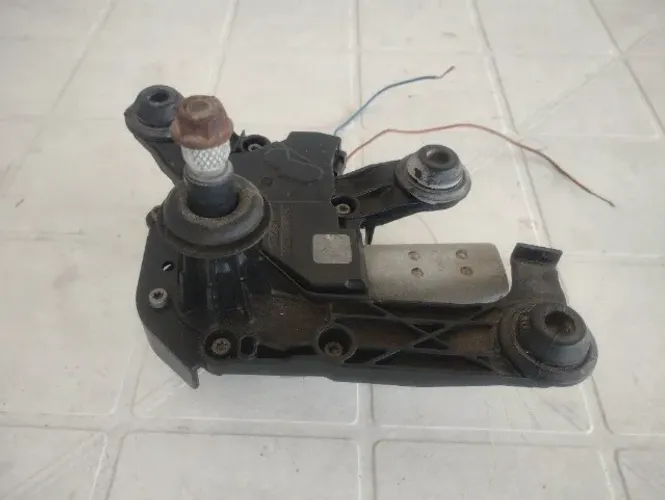 Motor limpador vidro traseiro Peugeot 208 2015 a 2018 - LEIA O ANUNCIO