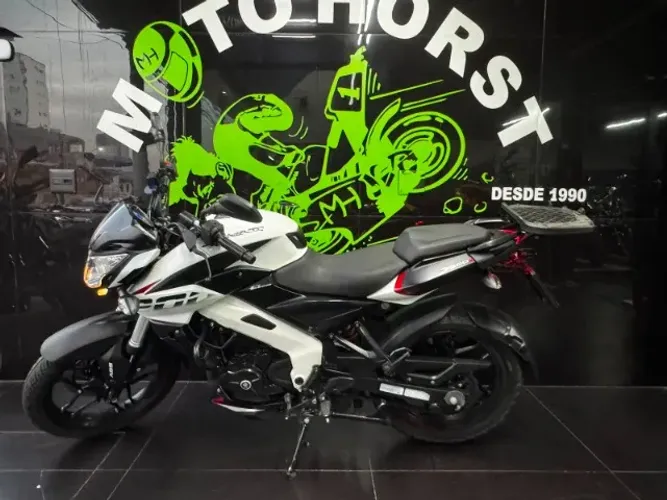 Bajaj Dominar D200 2023