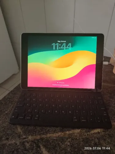 iPad+ magic keyboard