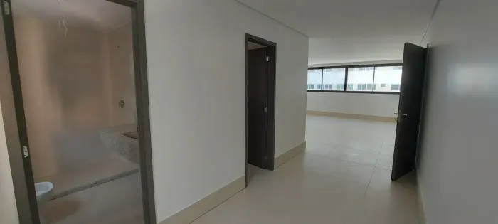 Imóvel para venda possui 388 metros quadrados com 5 quartos em Ponta Verde - Maceió - AL