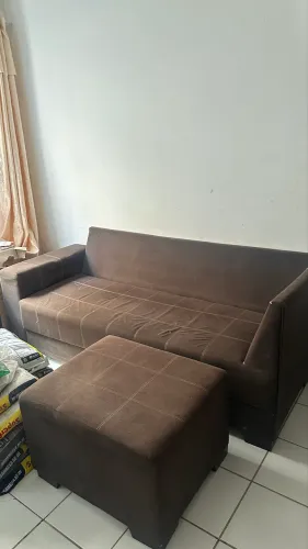 Vendo Sofá com Puf e Mesa com 4 Cadeiras