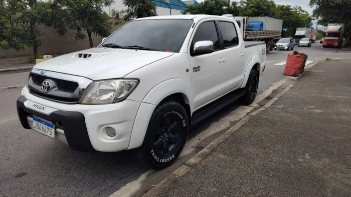 Toyota Hilux CD SRV D4-d 4X4 3.0 TDI Diesel AUT 2006