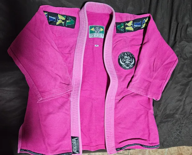 Kimono feminino Jiu-jitsu Akira