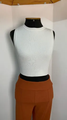 Cropped canelado branco | Zara 32/34 (1131)
