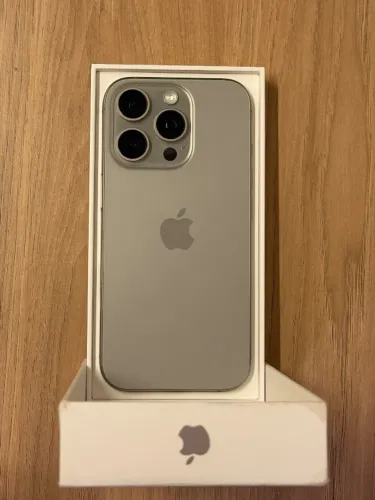 iPhone 16 Pro 256 GB (Titânio Natural) | Com 6 meses de AppleCare+ | Bateria 92% | R$4990