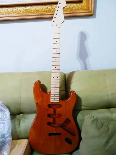 guitarra e baixos luthier Custom corpo e braço n ibanez, tagima, fender