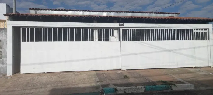 Casa na Qnm 26