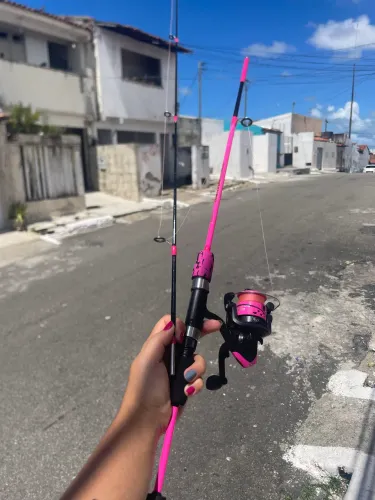 Vara de Pesca Rosa Pink 2 partes 1,35m + Acessórios iniciantes