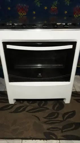 FOGÃO ELETROLUX DE 5 BOCAS