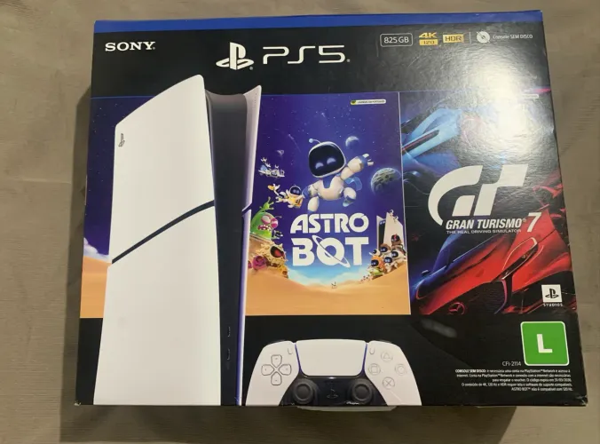 PS5 Slim Digital 825GB + 2 Controles + Base de Carregamento + Caixa