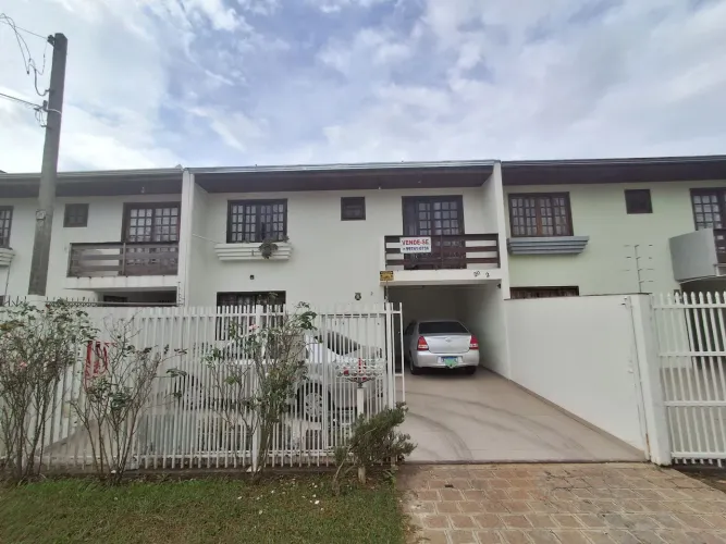 Sobrado 123 m2 úteis. Rua rei david 20. Frente pra rua