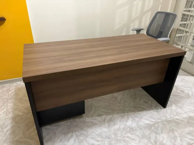 Mesa + Gaveteiro de Altíssima Qualidade