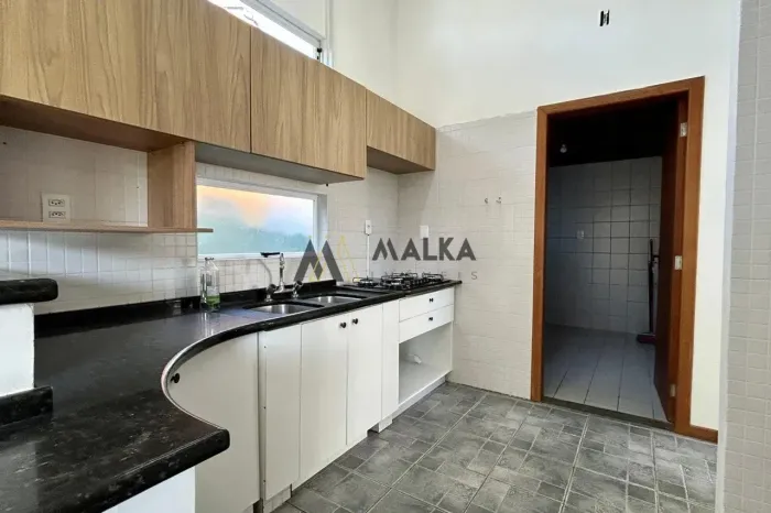 Casa para Locação em Florianópolis, Campeche, 3 dormitórios, 2 banheiros, 2 vagas
