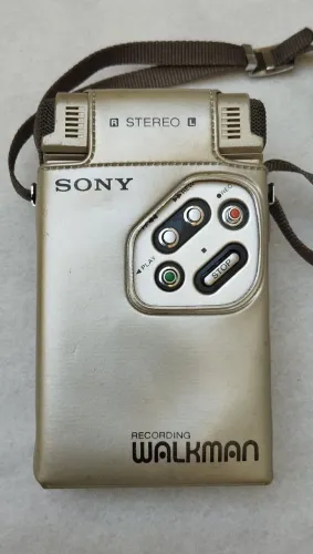 Sony Walkman WM-R2