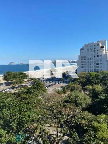Apartamento : / Residencial / Copacabana