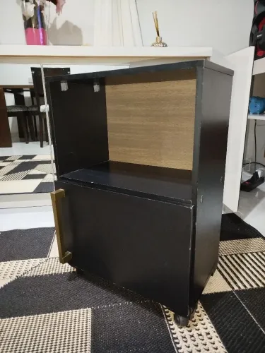 Nicho organizador com rodinhas
