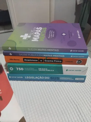 Livros enfermagem  Concurseiros saúde sanar e Alba barros