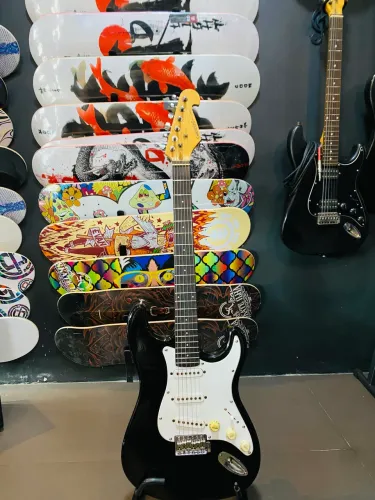 Guitarra StratoCaster Giannini