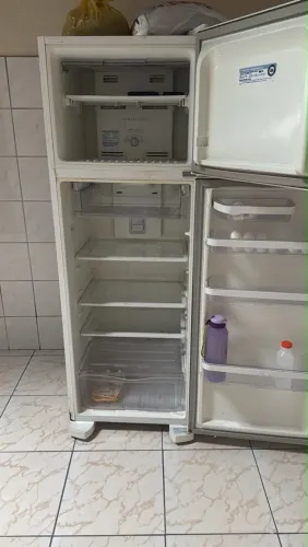 Vendo geladeira