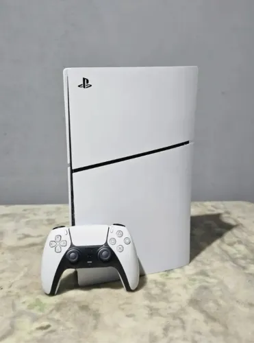 Playstation 5 Sony Slim Digital 825Gb + Gran Turismo 6