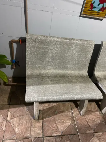 Mesa e cadeira p vender logo