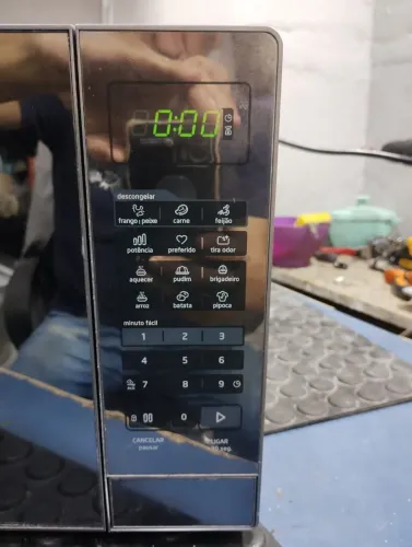Micro-ondas Midea